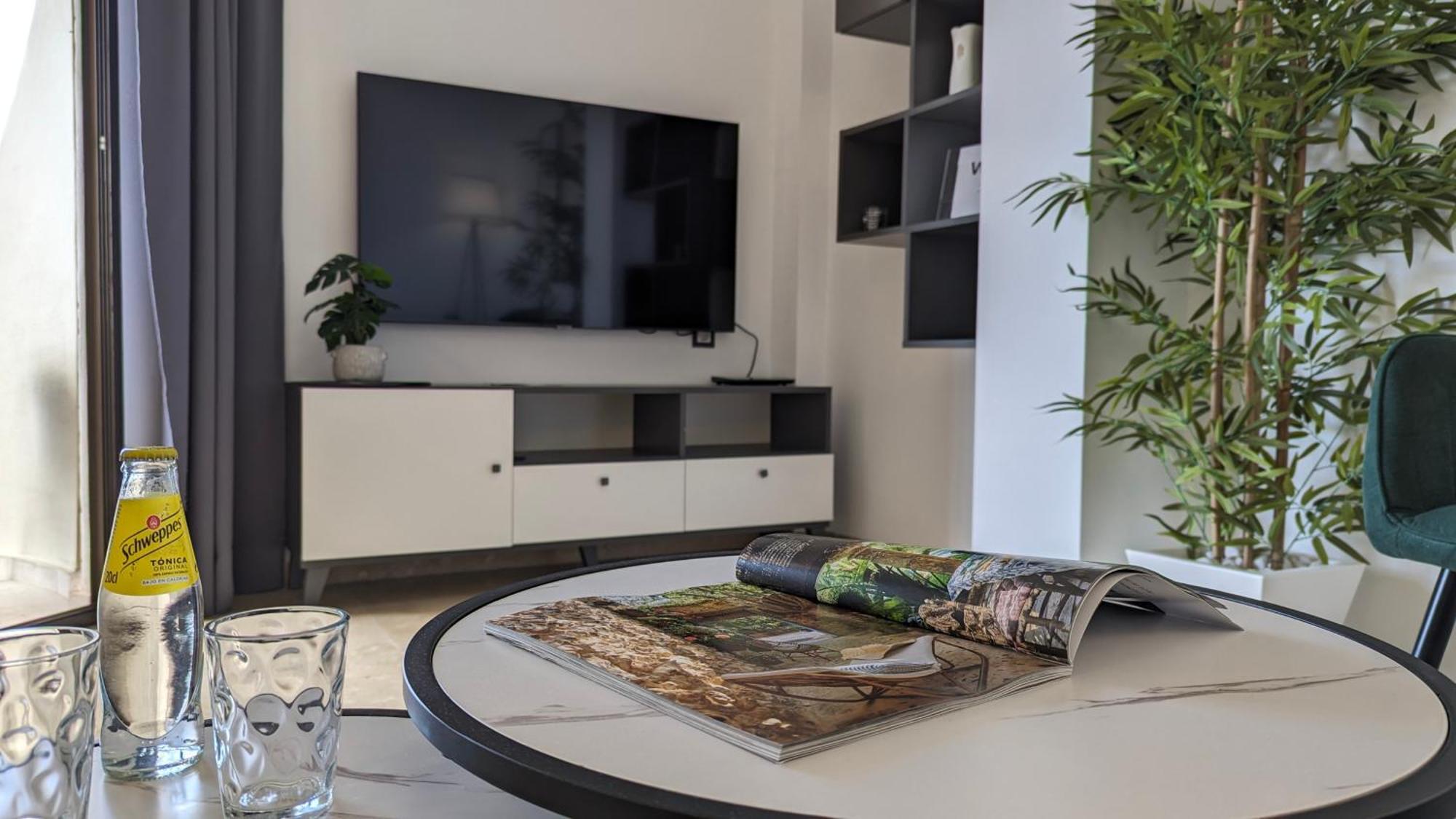 Las Arenas Sea Front Apartments Benidorm Exteriör bild