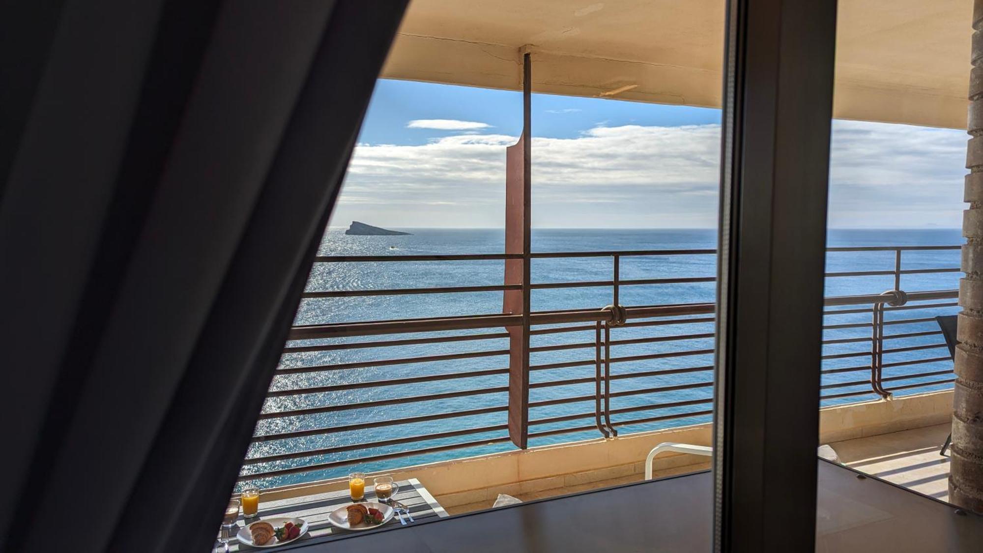 Las Arenas Sea Front Apartments Benidorm Exteriör bild