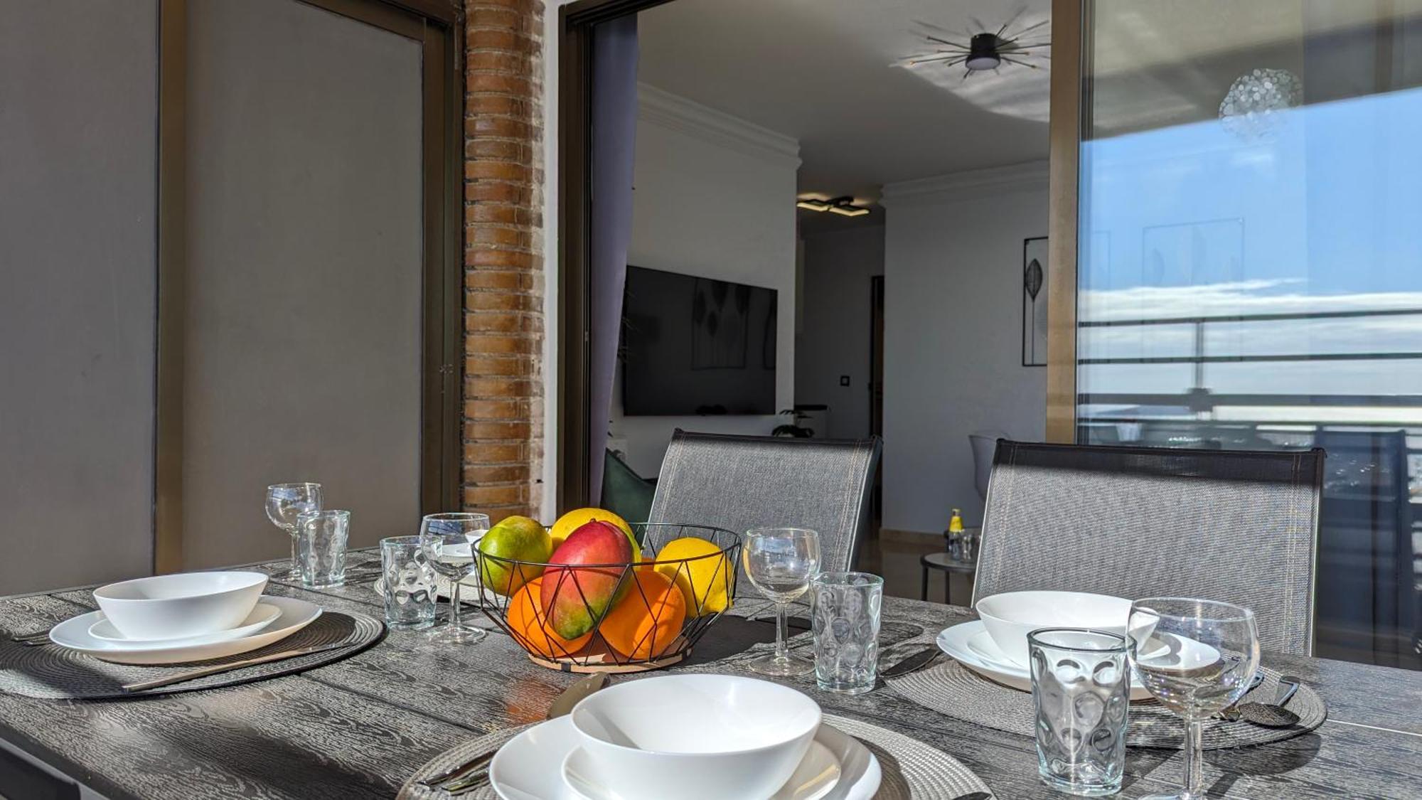 Las Arenas Sea Front Apartments Benidorm Exteriör bild